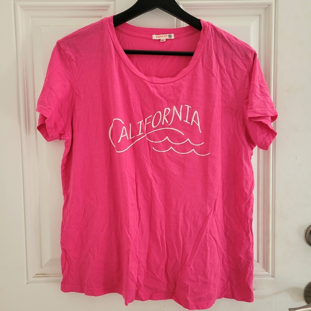 Sundry California Pink T-shirt size 2